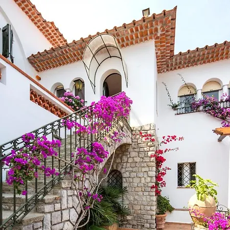 Estate4home - Bouganville Villa *