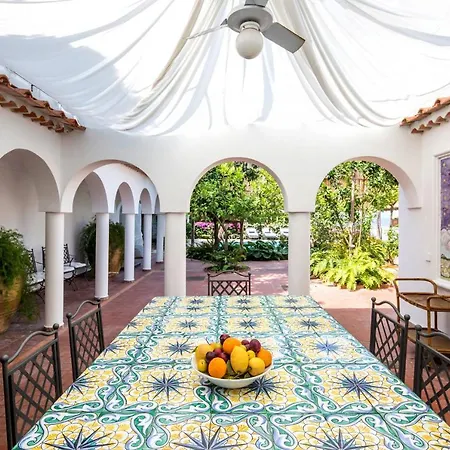 Estate4home - Bouganville Villa *